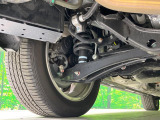 お車を安心してお乗りいただく為には、足回りの定期点検が欠かせません。サービスサポート(有償保証)では無料点検もご提供しており、安心のカーライフをお過ごしいただけるサポート体制が整っています。