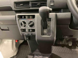 ご覧いただきありがとうございます!安心保証付きの展示車を多数揃えておりますのでお気軽にお尋ねください。