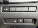 各種便利な機能が運転席周りに付いているので、普段使いがとても便利!