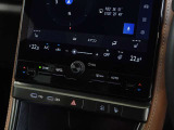 おくだけ充電がオプション装備されております。