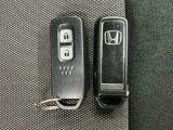 スマートキーです!ドアの施錠・解錠・エンジンの始動がスムーズで大変便利です!