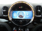 ◆iDriveを装備。操作系統をディスプレイから独立させることで、人間工学に基づいた最適な運転環境を実現しております。◆