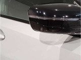 【BMWミラー】視認性の高いスタイリッシュなミラー。自動防眩機能も付いており夜間のドライビングをサポートします。