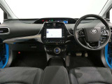 「中古車ハイブリッド保証」付き。ハイブリッド機構を無償で保証します。保証期間は、初度登録年月から10年目まで、またはロングラン保証が終わってから3年間。ただし累計走行距離が20万km以内です。