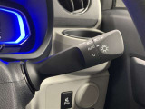 車外の明るさによって自動で点灯・消灯するオートライト