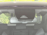 【トヨタセーフティセンス】走行中に前方の車両等を認識し、衝突しそうな時は警報とブレーキで衝突回避と被害軽減をアシスト。より安全にドライブをお楽しみいただけます。