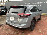 フロントだけでなく、バックソナーも付いてるので駐車時もバッチリ補助してくれます(*^^*)