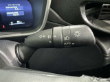 【オートライト】車外の明るさに応じて自動的にライトの点灯・消灯をしてくれます
