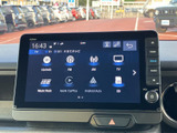 CD・DVDやラジオ、テレビなどの項目が画面に並び、利用したい音源を選びやすい表示です。複数のメディアに対応した選択肢があり、気分やシーンに合わせて音楽を楽しめます。