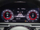 【メーターパネル】素早く車の情報が読み取れる、視認性に優れたシンプルなデザインのメーターパネルです。