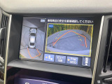 【アラウンドビューモニター】専用のカメラにより、上から見下ろしたような視点で360度クルマの周囲を確認することができます☆死角部分も確認しやすく、狭い場所での切り返しや駐車もスムーズに行えます。