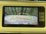 【バックカメラ】駐車時に後方がリアルタイム映像で確認できます。大型商業施設や立体駐車場での駐車時や、夜間のバック時に大活躍!運転スキルに関わらず、今や必須となった装備のひとつです!