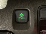 ★ECONスイッチ★ エコドライブを加速しよう!スイッチをONにすると、運転の仕方によるロスを抑え込み燃費をよくするようクルマが頑張ります(*^ー^*)燃費向上にチャレンジ♪