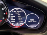 規定の保証期間終了後も、新車登録日から最長15年(または走行距離20万km以内)まで保証を延長できる「延長保証制度」をご用意し、末永く安心のポルシェライフをサポートいたします。