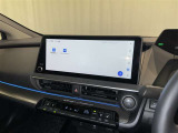 ディスプレイオーディオを装備。スマホとクルマをつなぐことで、これまでのナビに加えて、いろんなサービスが楽しめます。