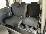 【スライドシート】後席にもスライド機構があることで、細やかに荷室スペースを確保!日常の様々なシーンに対応します♪