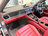 お車でお越しの方は、新御堂筋に面しておりアクセスが便利です。新名神「箕面とどろみIC」や名神「吹田IC」など、各方面の主要道路からスムーズにご来店いただける、お車でもアクセスしやすい好立地です。