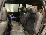 3列目シートの使い勝手も実車にて是非、お確かめください。