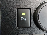 ペダル踏み間違い加速抑制機能付き。