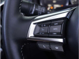 【ステアリングスイッチ】運転中、前方から目線をそらすことなく、オーディオ等の操作が可能な便利機能。安心&快適ドライブにはマストな装備。