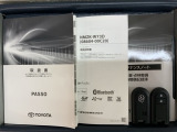 スマートキーは鍵をバッグに入れたままでもドアロックの開閉やエンジンのON・OFFができます。夜間や雨の日も鍵を探さなくて良いので便利です。