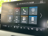 画面上にナビや電話、FM、Bluetooth Audioなどの項目が並び、使いたい機能を選びやすい表示です。複数のメニューを見渡せるため、日常の操作もスムーズに行えます。