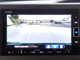 ◆【リアカメラ】が装着されています。リバースに入れるだけで映ります。後方の安全確認や、狭い駐車場での車庫入れ、雨の日や夜間など視界の悪い時に便利です。安全にバックする為には欠かせない装備です。