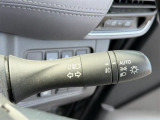 【オートライト(AUTO)】外の明るさをシステムが感知して、自動でヘッドライトが点灯します!ヘッドライトをつけ忘れを防ぐ便利機能です。