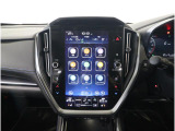 11.6インチの縦型ディスプレイに、ナビゲーション機能をはじめ、エンターテインメント、車両情報、エアコン操作、各種設定などを集約。タブレットのような感覚で、直感的に操作できます。