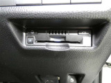 ナビ連動タイプのETC車載機です。ナビゲーションと連動してくれますのでカード未挿入を知らせてくれるなど便利な機能が追加されています。