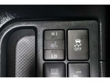運転席には寒い日の肩や腰、冷えやすい下肢を温めてくれるシートヒーターが付いております!