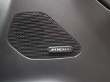 MERIDIANは英国のプレミアムオーディオブランドです。重低音から高音域までしっかりと再現でき、コンサートのような臨場感溢れる音響空間を実現します。どうぞ店頭にてご体感ください。