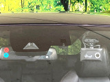 【トヨタセーフティセンス】走行中に前方の車両等を認識し、衝突しそうな時は警報とブレーキで衝突回避と被害軽減をアシスト。より安全にドライブをお楽しみいただけます。