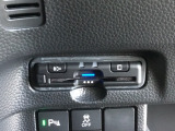 ETC車載器付。ETCが使用可能な道路通行料はキャッシュレスでスマートに走行できます。再セットアップして納車致します。