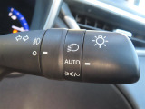 AUTOの位置にセットしておくと、暗くなったら自動でライトの点灯をサポートしてくれます!高速道路でのトンネル通過時など便利です!