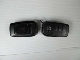 スマートキーは2個付なのでご家族で共有できて便利です♪