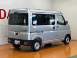 右後ろから
