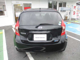 万が一のトラブルにも、全国の3000ケ所の日産サービス工場で修理可能!!年間走行距離無制限、バッテリーも保証対象です!