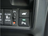 ◆障害物センサー◆車庫入れの時などに近くに障害物がある場合、障害物までの距離を音で知らせてくれます。
