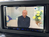 テレビ番組を画面で楽しめる装備です。停車中の休憩時間などに映像を視聴でき、車内で過ごすひとときの楽しみが広がります。表示の切替も画面から行えます。