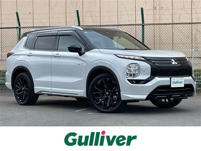 アウトランダー PHEV 2.4 ブラック エディション 4WD 本革シート