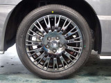【タイヤ】 【純正17インチアルミホイール】《205/50R17》専用のアルミなのでお車のイメージぴったりですね!