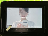 停車中にテレビ番組の映像を楽しめる画面を装備。画面表示を確認しやすく、休憩時間など車を停めて過ごすひとときに活用できます。映像を楽しみたい方にうれしい装備です。