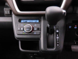 納車の前にはエンジンオイル、オイルエレメント、エアクリーナー、クーラント、バッテリー、ワイパーゴムのチェックまたは交換を行います!
