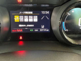 視認性に優れたメーターを採用しており、走行中でも車速や情報が分かりやすく表示されます。運転時の視線移動をむりのない範囲に抑え、快適で安心感のあるドライブをサポートします。