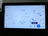 10インチ、ディスプレイオーディオを装備。スマホとクルマをつなぐことで、これまでのナビに加えて、いろいろなサービスが楽しめます。