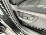 パワーシート搭載。微妙な調整が手軽にでき、ピッタリのポジションで運転することが可能です。