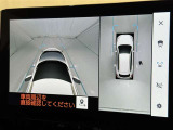 バックモニター装着車は後退時の強い味方です♪車庫入れや縦列駐車の際、後退操作の参考になるガイドラインをナビ画面に表示します。