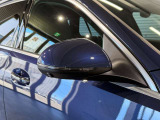 メルセデスの認定中古車「サーティファイドカー」には、最大100項目にも及ぶ点検・整備項目が設定されています>