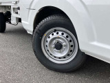 145/80R12のタイヤになります